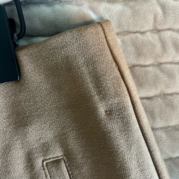 Chico's Women’s Ankle Pull on Pants Camel Size 2.5 Large - Picture 3 of 5